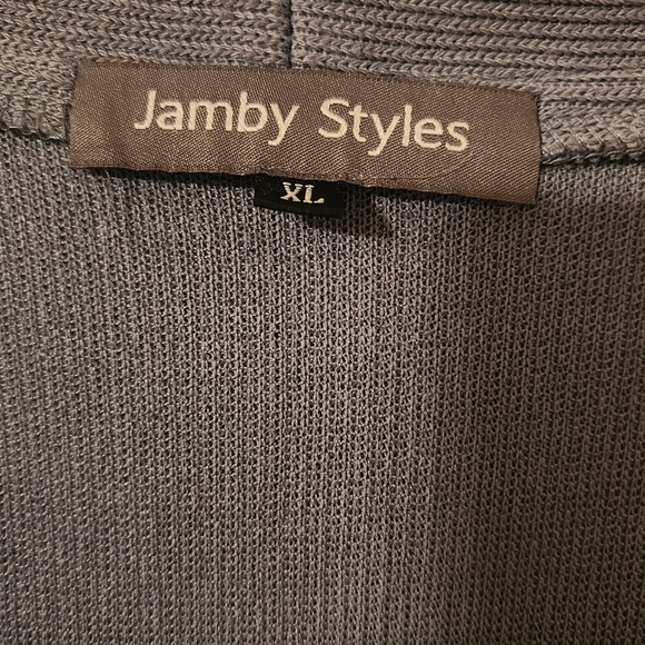 Jamby Styles Vester - Picture 3 of 5